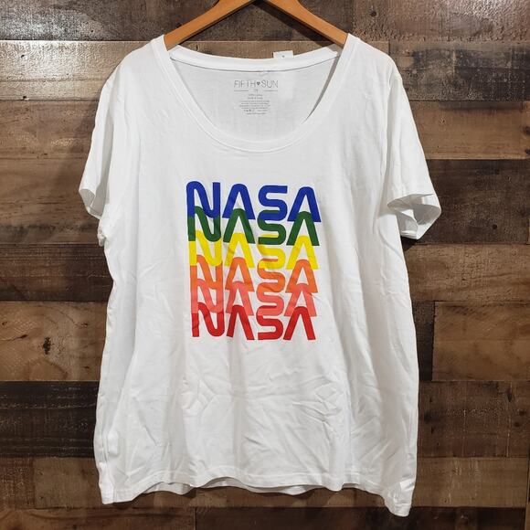 Fifth sun NWT NASA rainbow graphic short sleeve t-shirt woman's size 2X - Picture 2 of 8
